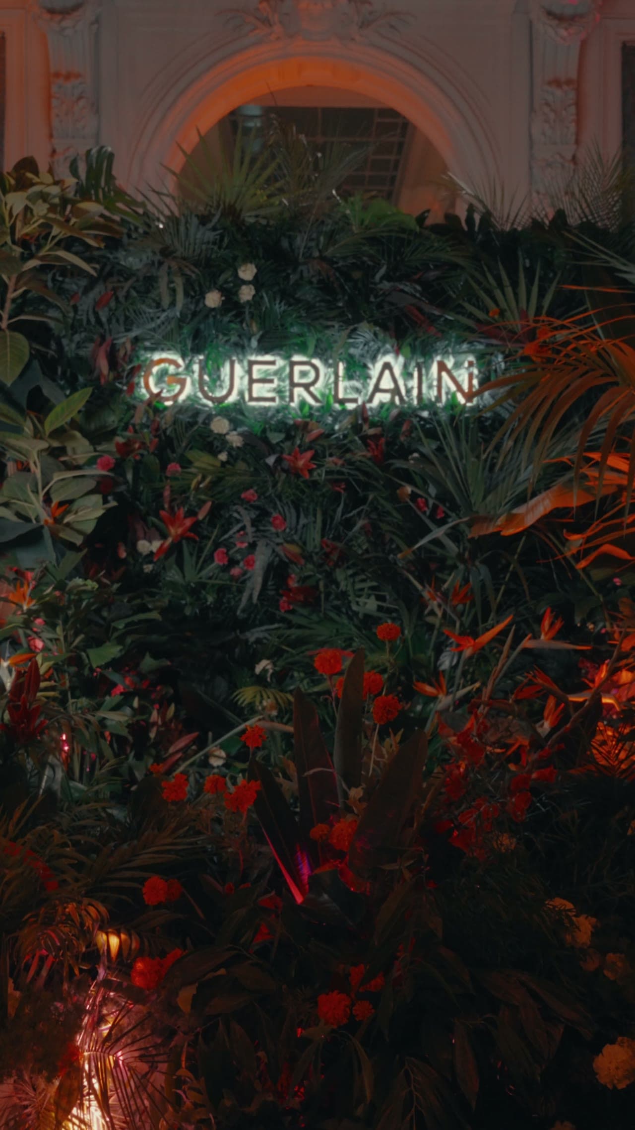 Guerlain Rouge G film.